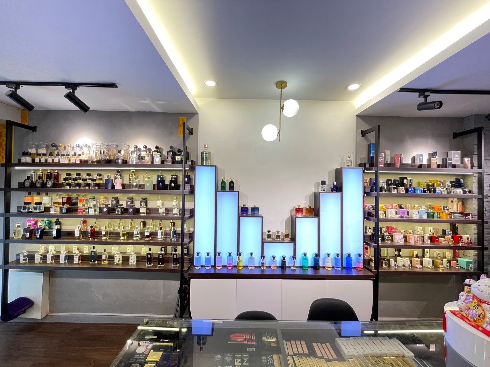 cửa hàng ken perfume số 10 ngõ 8 trần quang diệu