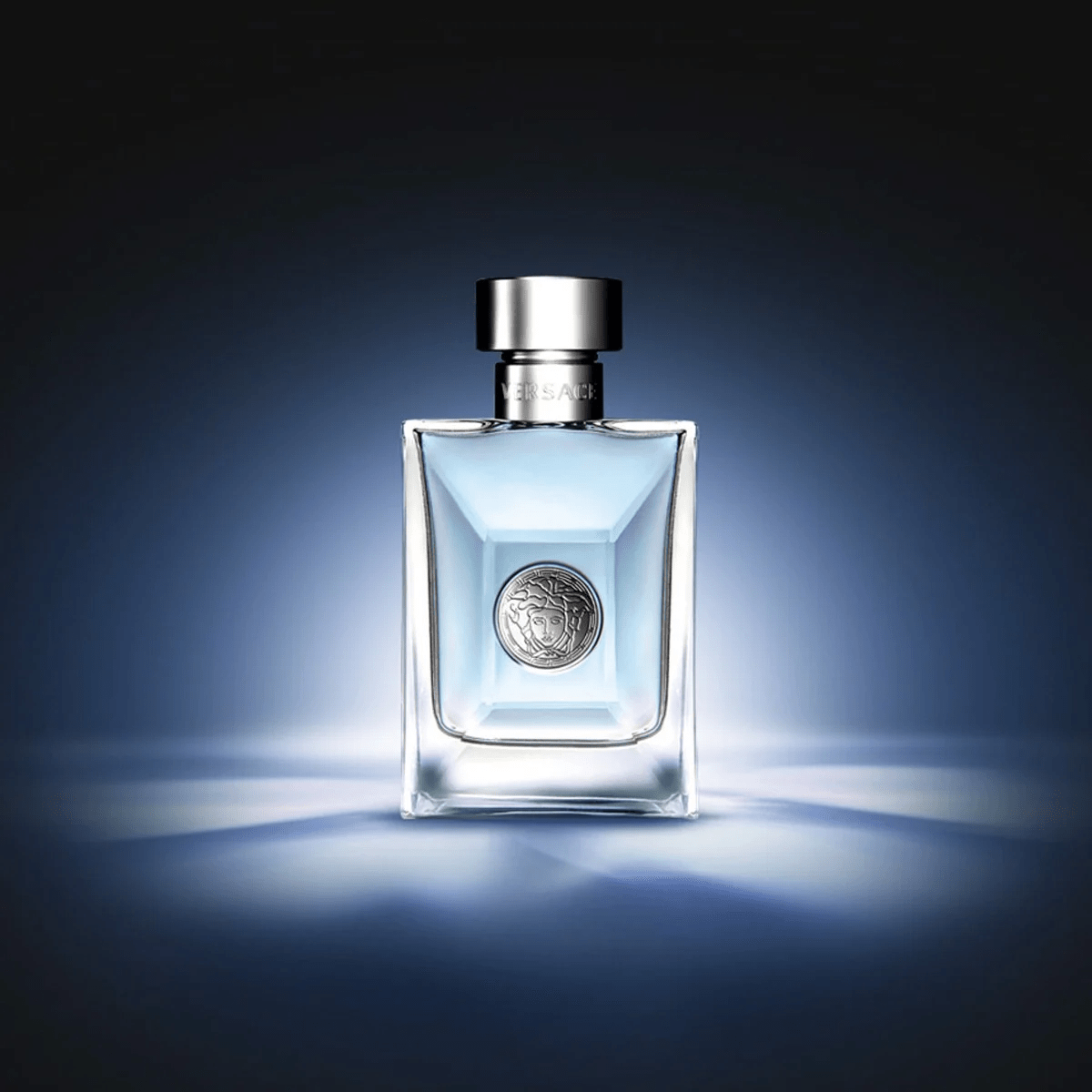 Versace Pour Homme dành cho nam cực kỳ đẳng cấp, hấp dẫn