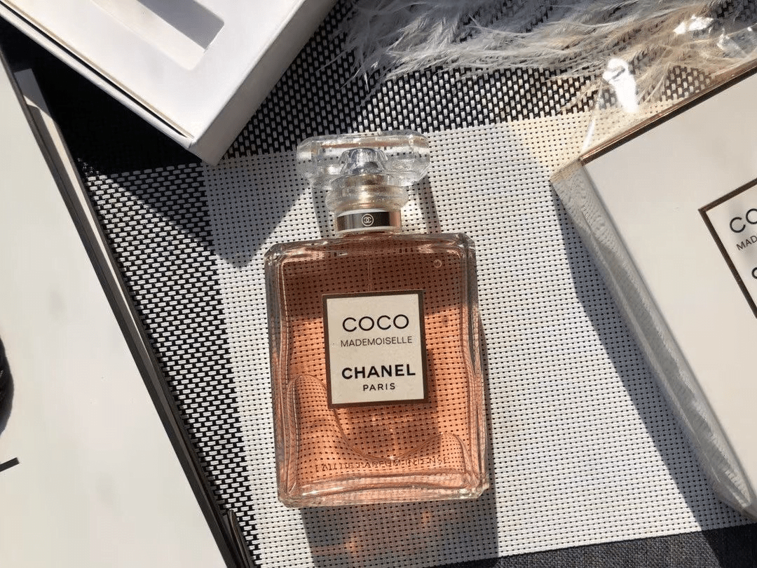 Giá bán nước hoa Chanel thế nào? 