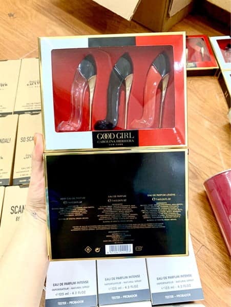 CAROLINA HERRERA - Set Guốc 3 món 7ml Mini ( Trắng + Đen + Đỏ )
