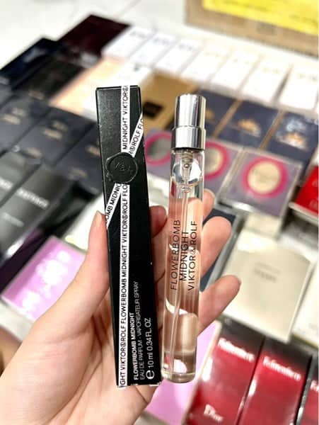 VIKTOR & ROLF - Flowerbomb Midnight EDP 10ml Mini ( Dạng Xịt)