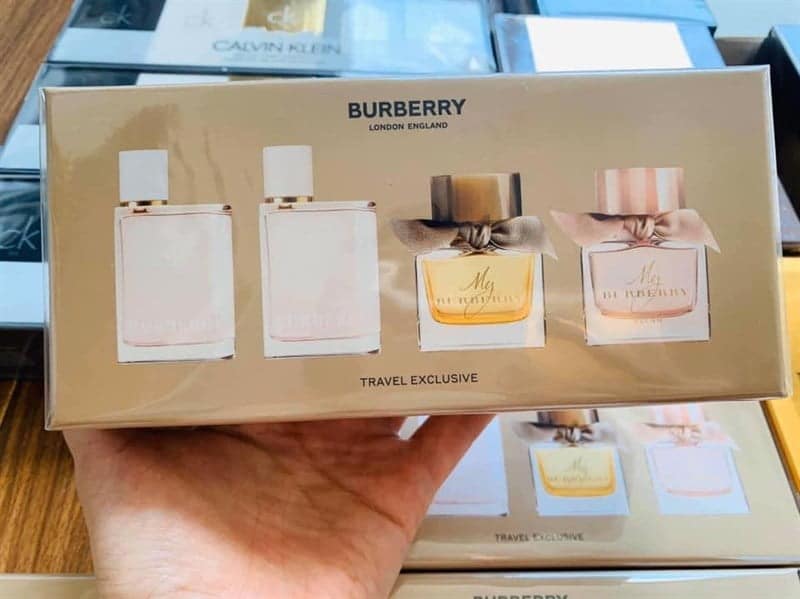 BURBERRY - Giftset Mini x 4 chai 5ml