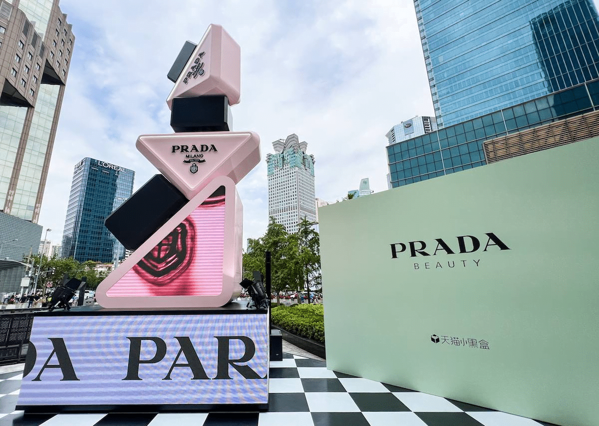 Prada - Thương hiệu Ý cao cấp