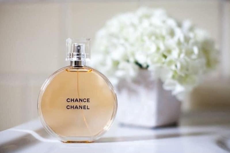 Top 6 chai nước hoa hương hoa cỏ biến bạn thành nữ thần mùa xuân