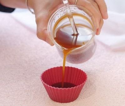 Hướng dẫn làm nến thơm cực đơn giản tại nhà để tặng "nửa kia"